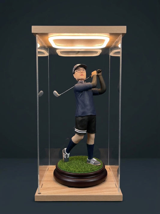 LED-Vitrine mit Beleuchtung für personalisierte Figur